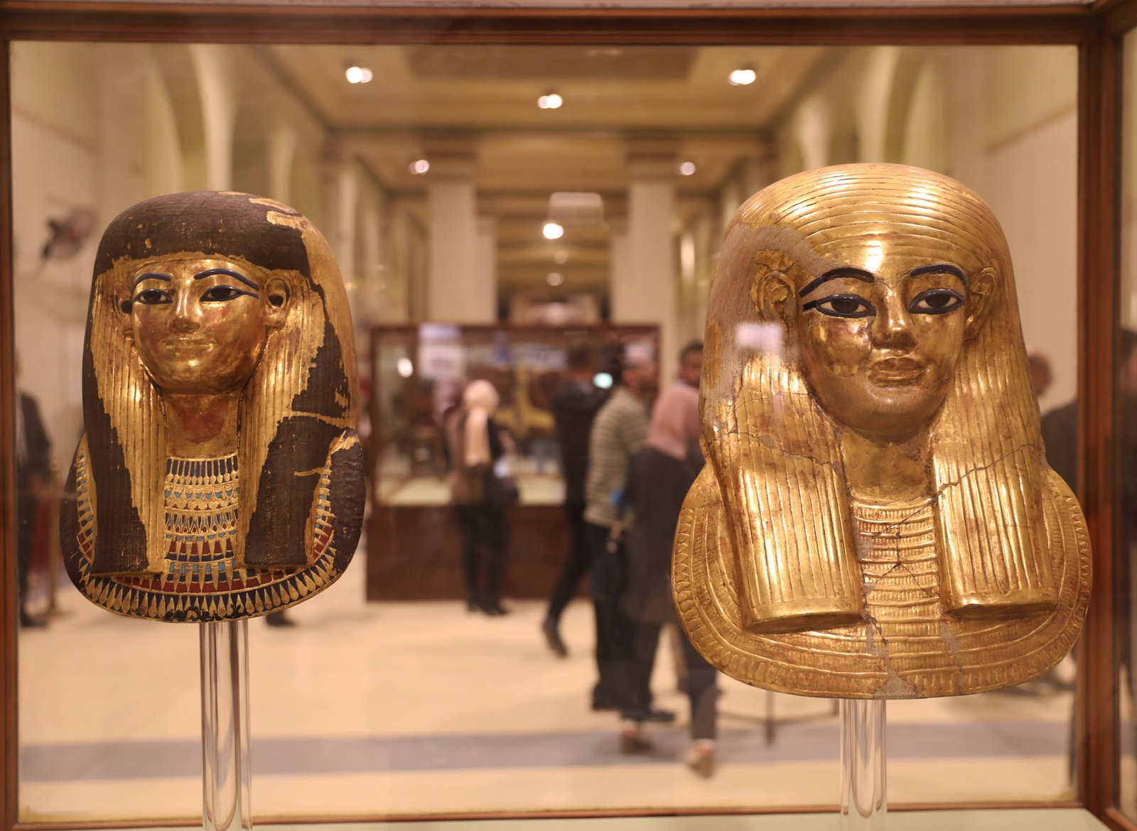 Among the museum’s most celebrated discoveries is the beautifully preserved burial collection of Yuya and Thuya. Their tomb contained exquisite furniture, jewelry, funerary equipment, and coffins that reveal the wealth and craftsmanship of Egypt’s New Kingdom.